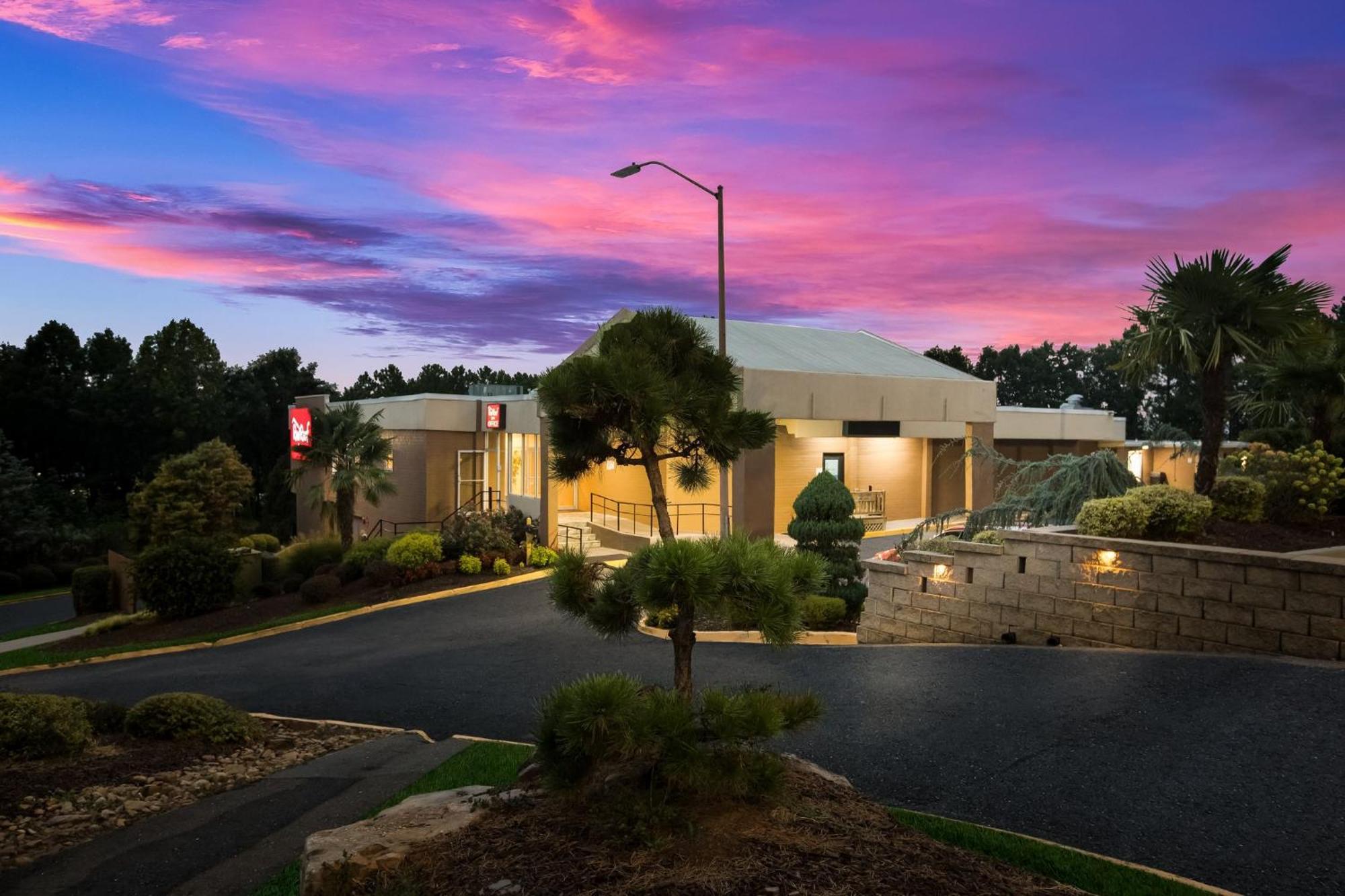 Red Roof Inn Atlanta Airport Ne Conley Zewnętrze zdjęcie